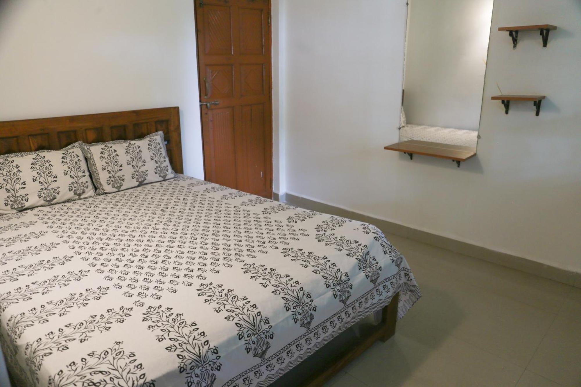 Kumbaya Beachside Hostel & Apartments At Arambol Beach 外观 照片