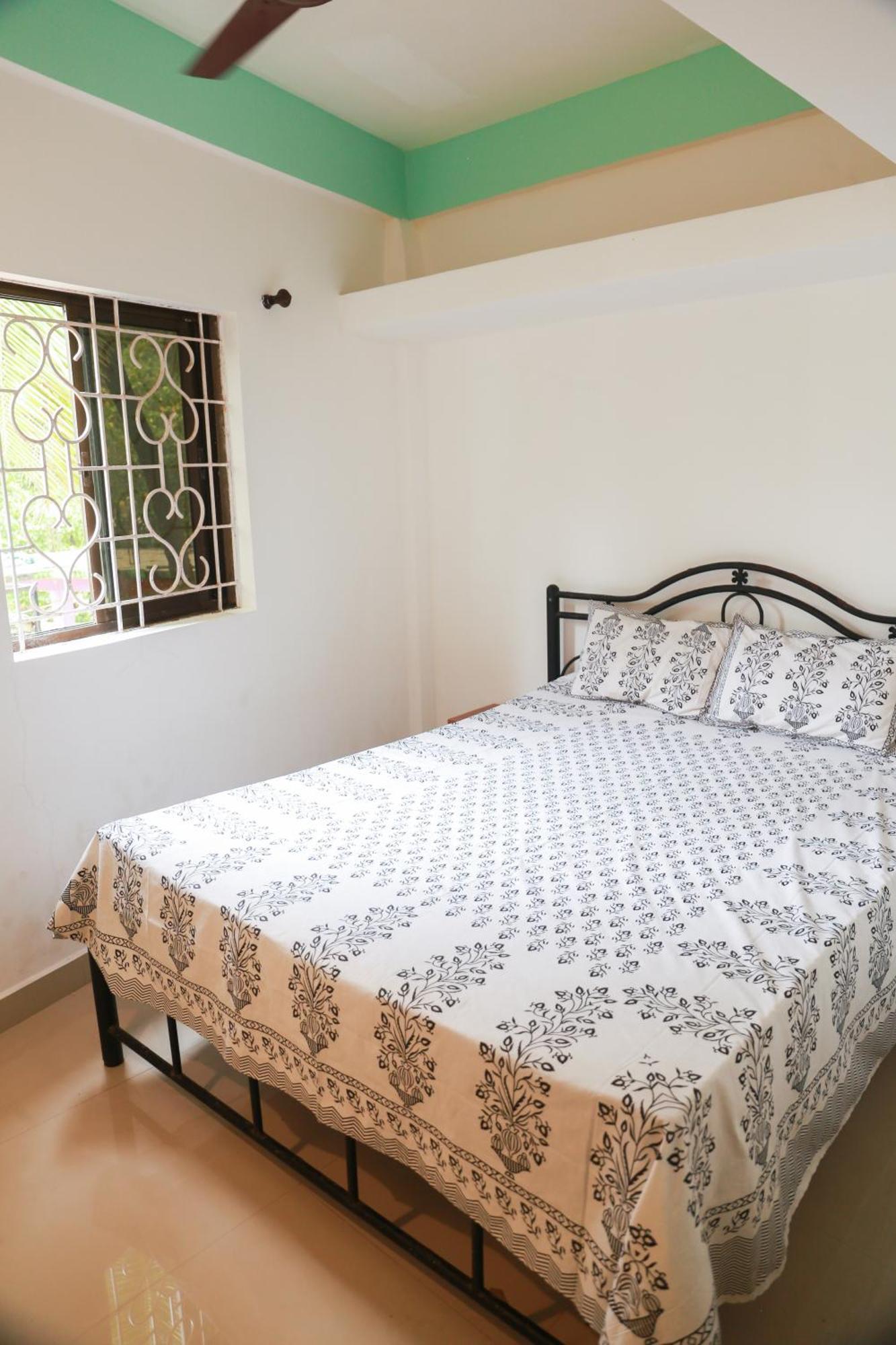 Kumbaya Beachside Hostel & Apartments At Arambol Beach 外观 照片