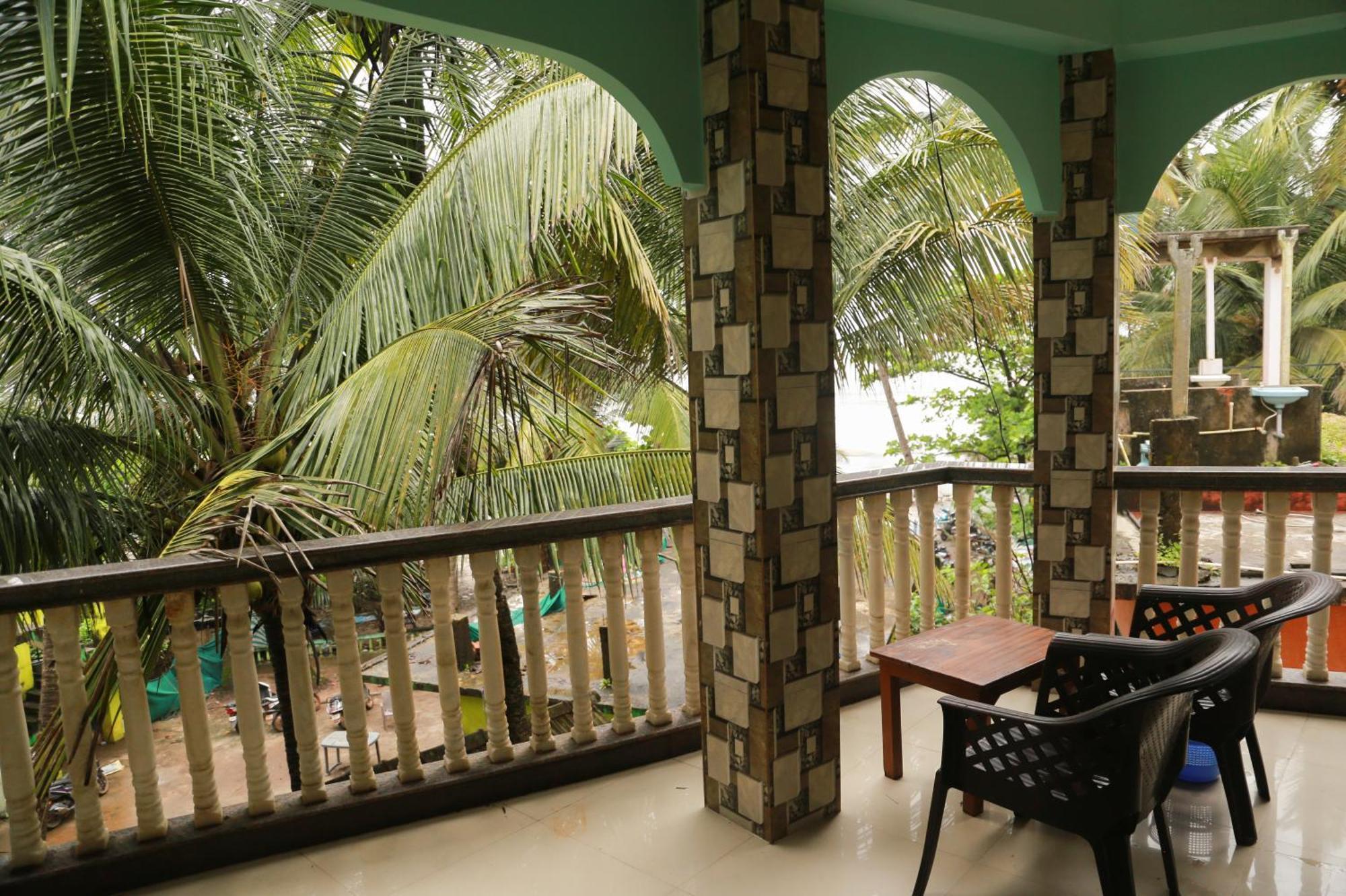 Kumbaya Beachside Hostel & Apartments At Arambol Beach 外观 照片
