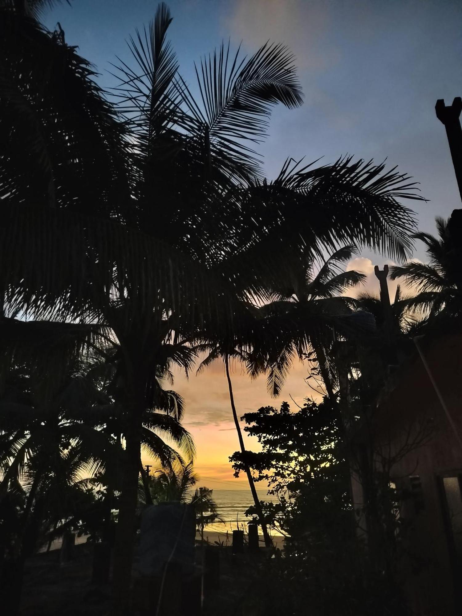 Kumbaya Beachside Hostel & Apartments At Arambol Beach 外观 照片